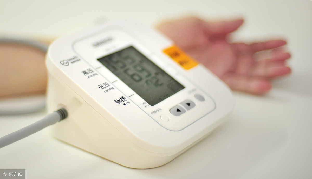 心内科医生：电子血压计到底准不准？哪种好用？