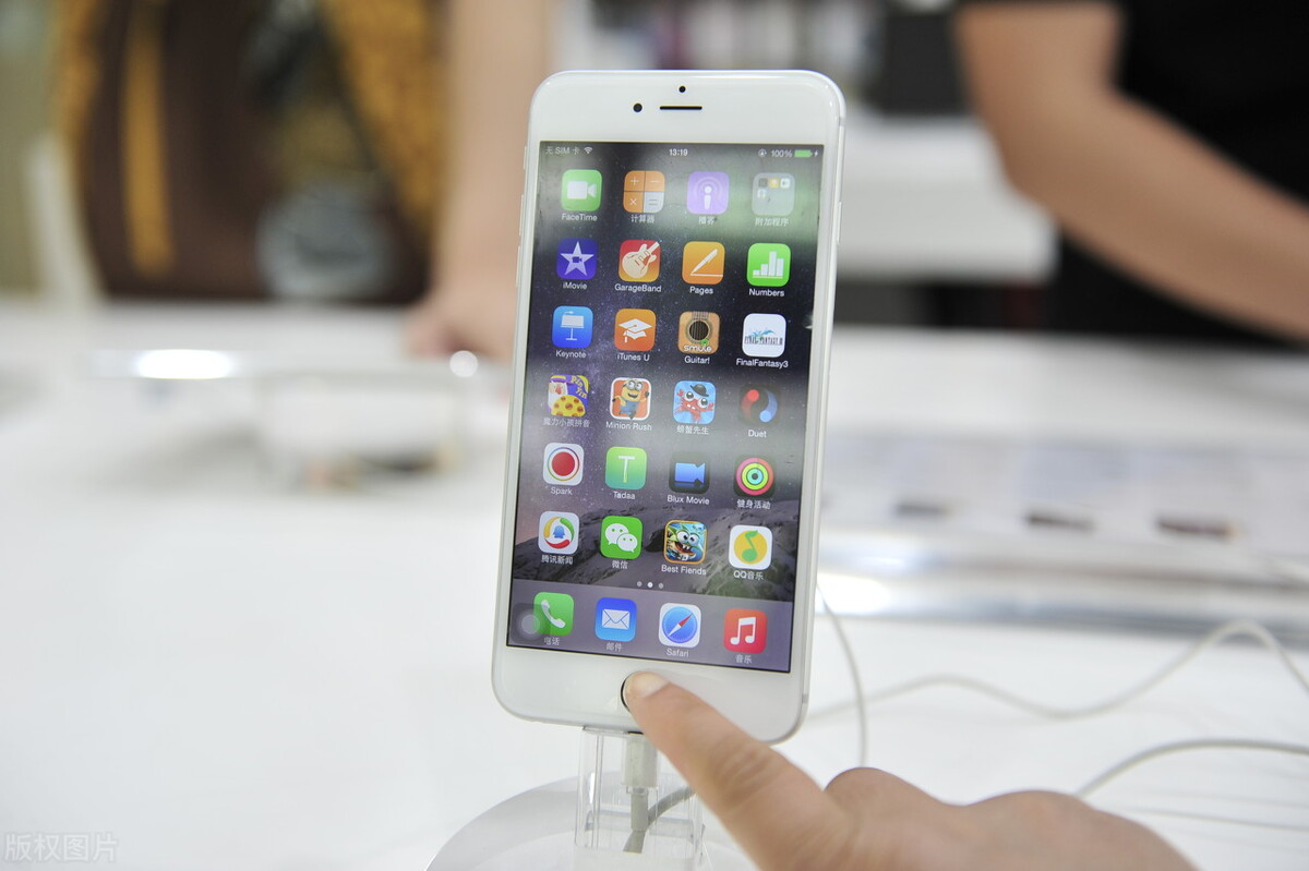 苹果iPhone为何在中国市场能逆势而上？